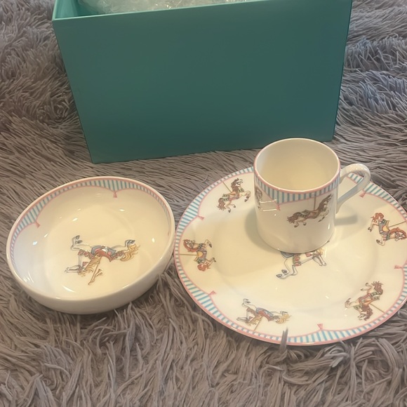 Tiffany and Co. 3 piece bone China carousel set. - Picture 5 of 5